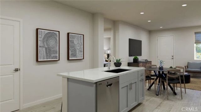 725 E. Route 66, Glendora, CA 91740