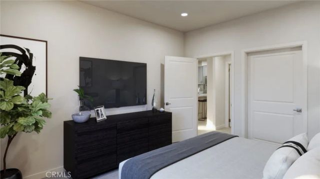 725 E. Route 66, Glendora, CA 91740