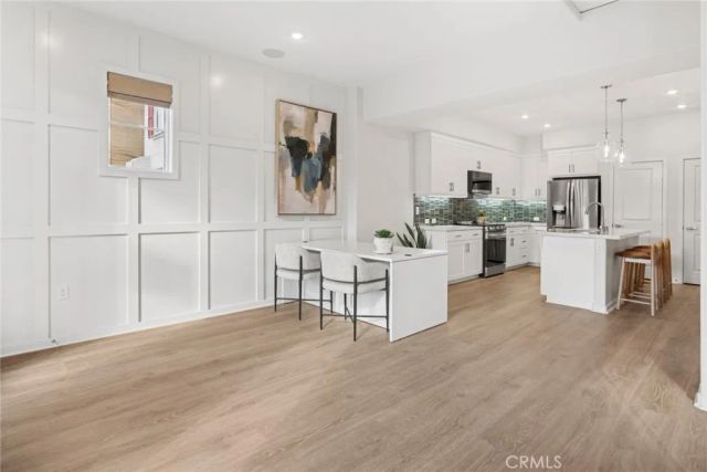 725 E. Route 66, Glendora, CA 91740