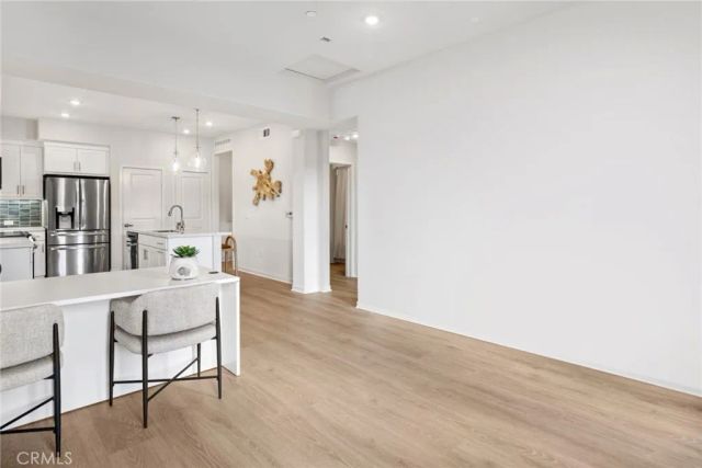 725 E. Route 66, Glendora, CA 91740