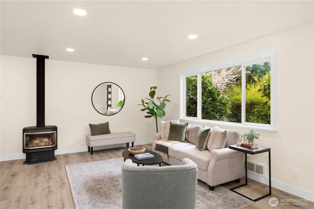 6485 NE Bell Str., Suquamish, WA 98392