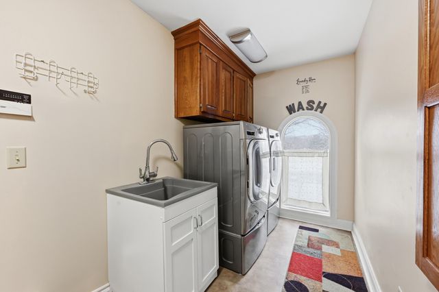 106 Churchill Drive, Berea, KY 40403