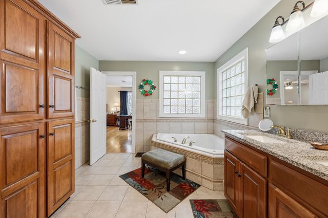 106 Churchill Drive, Berea, KY 40403