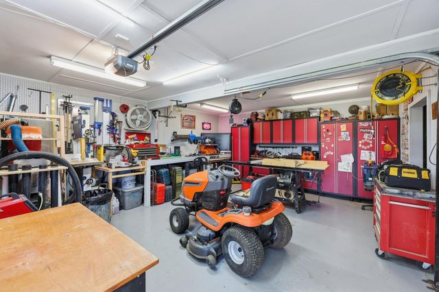 106 Churchill Drive, Berea, KY 40403