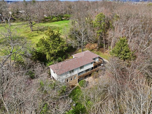 106 Churchill Drive, Berea, KY 40403