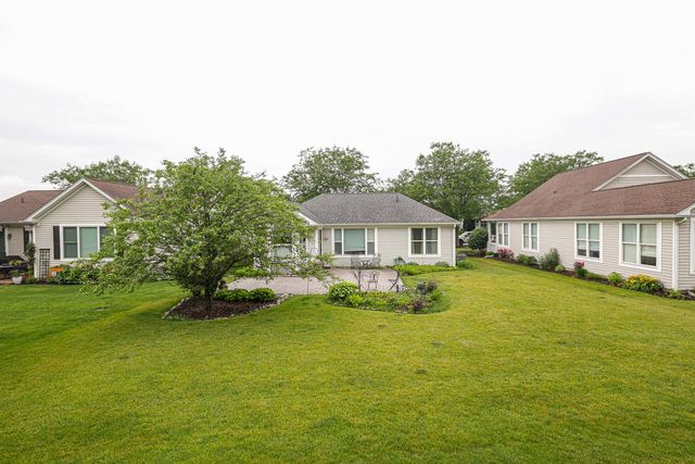12926 Oak Grove Drive, Huntley, IL 60142
