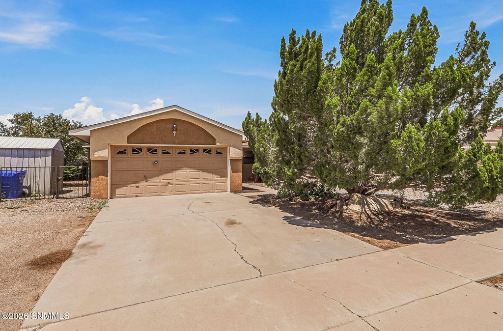 4721 Rio Vista Drive, Las Cruces, NM 88007