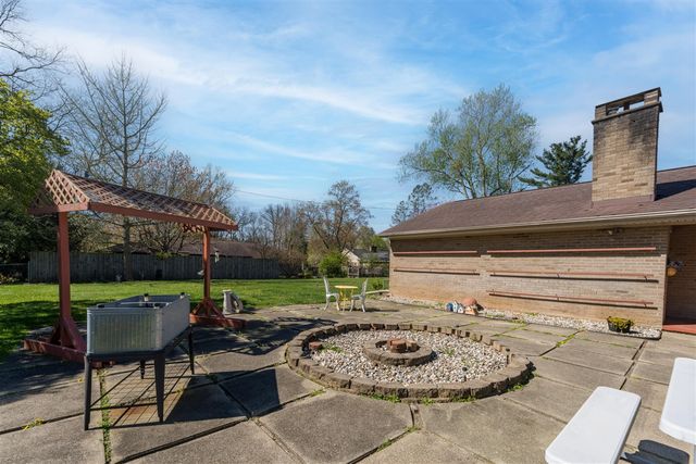 1805 W Kilgore Road, Portage, MI 49024