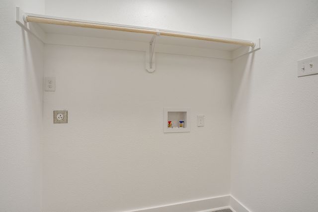 103 Vanshire Road W, Lakeside, TX 76108