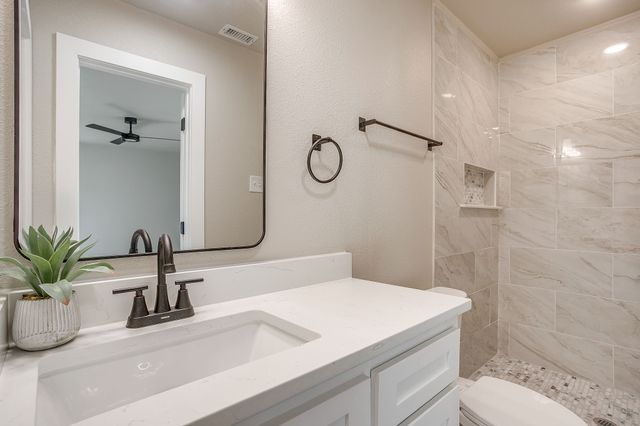 103 Vanshire Road W, Lakeside, TX 76108