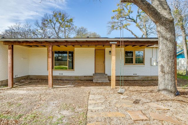 103 Vanshire Road W, Lakeside, TX 76108