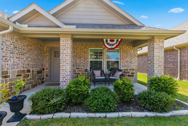 7904 Grant Lane, Greenville, TX 75402