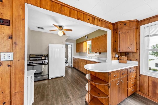 25805 W Loomis ROAD, Waterford, WI 53185