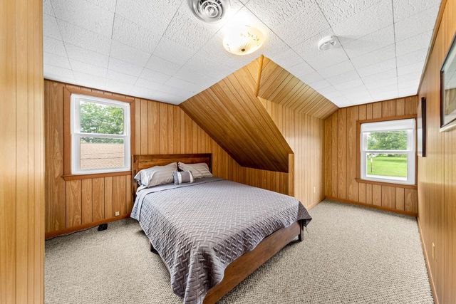 25805 W Loomis ROAD, Waterford, WI 53185