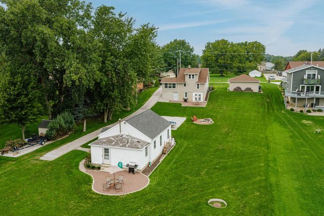 25805 W Loomis ROAD, Waterford, WI 53185