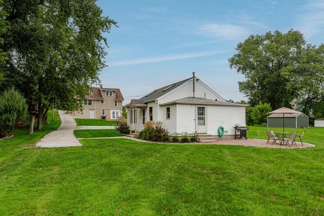 25805 W Loomis ROAD, Waterford, WI 53185