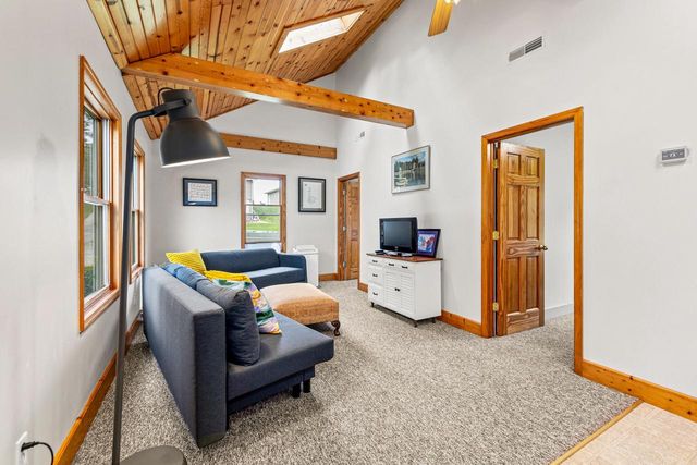 25805 W Loomis ROAD, Waterford, WI 53185