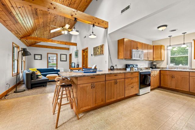 25805 W Loomis ROAD, Waterford, WI 53185