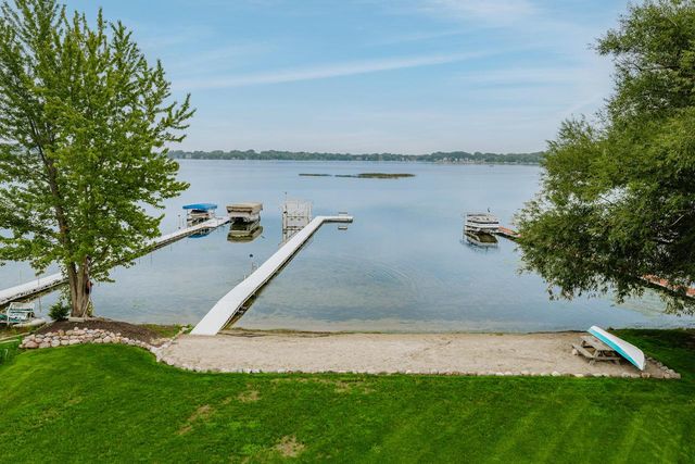 25805 W Loomis ROAD, Waterford, WI 53185