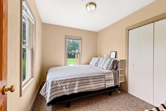 25805 W Loomis ROAD, Waterford, WI 53185