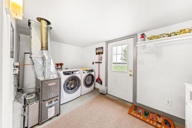 25805 W Loomis ROAD, Waterford, WI 53185