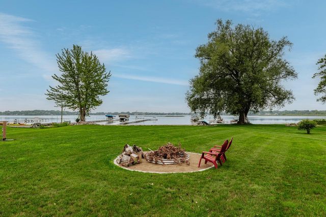 25805 W Loomis ROAD, Waterford, WI 53185