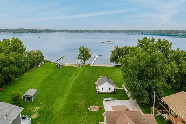 25805 W Loomis ROAD, Waterford, WI 53185