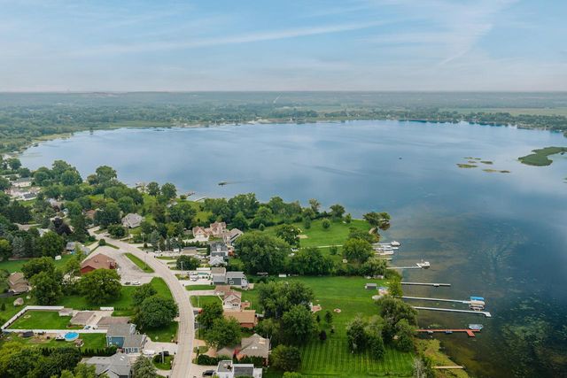 25805 W Loomis ROAD, Waterford, WI 53185
