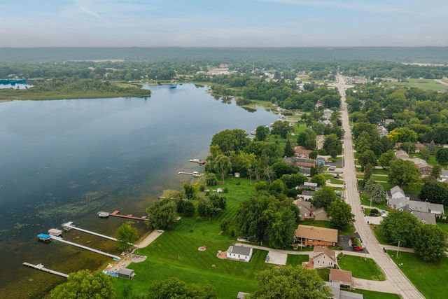 25805 W Loomis ROAD, Waterford, WI 53185