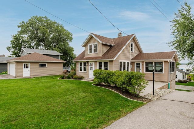25805 W Loomis ROAD, Waterford, WI 53185
