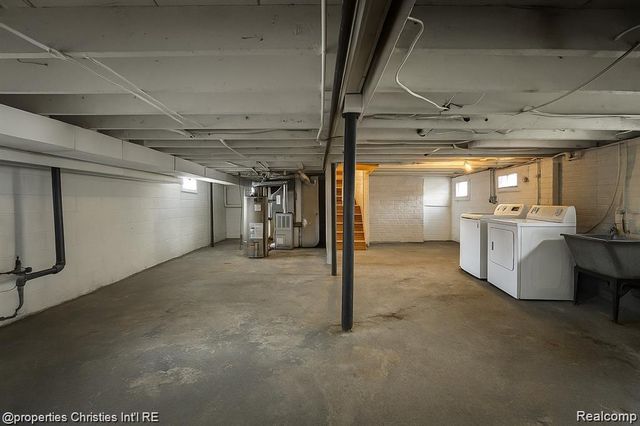 1259 Humphrey Avenue, Birmingham, MI 48009