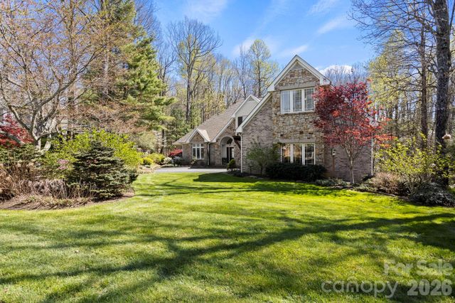 106 Farwood Court, Flat Rock, NC 28731