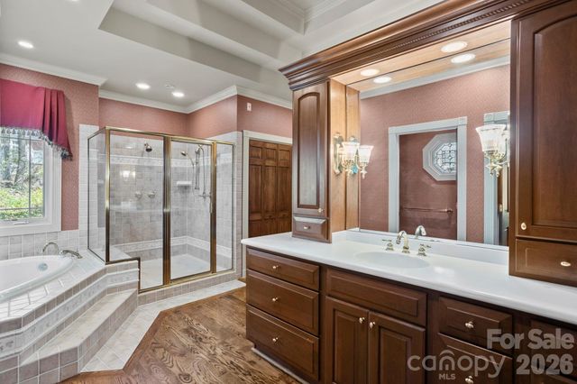 106 Farwood Court, Flat Rock, NC 28731