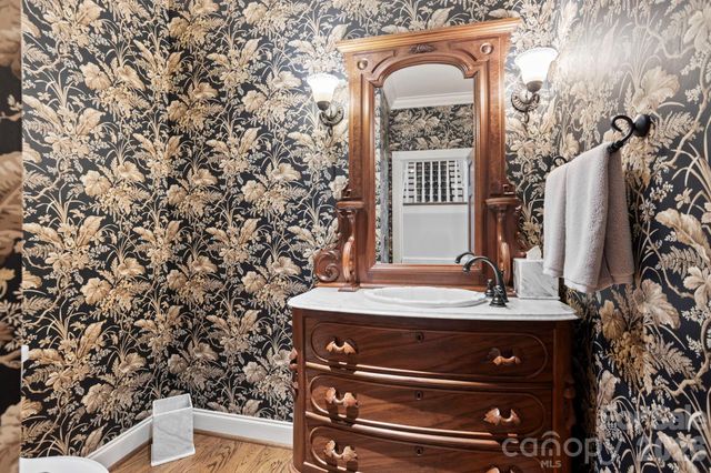 106 Farwood Court, Flat Rock, NC 28731
