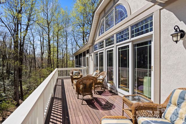 106 Farwood Court, Flat Rock, NC 28731