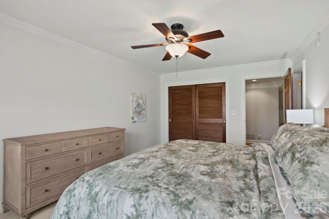 106 Farwood Court, Flat Rock, NC 28731