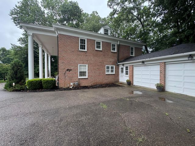 105 Dogwood Lane, Lancaster, OH 43130