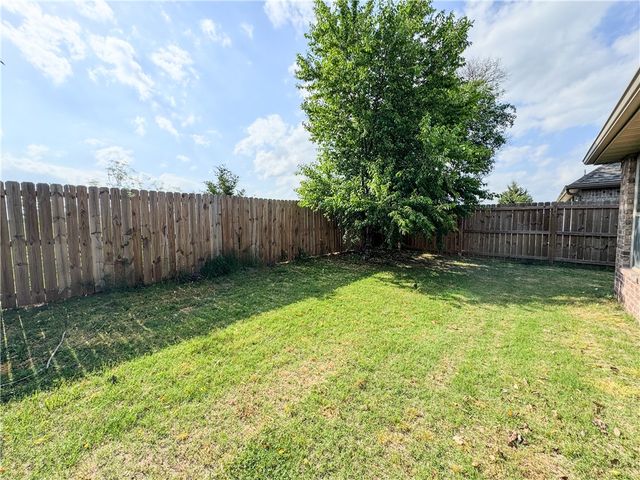 4302 Pawhuska Street, Bentonville, AR 72713
