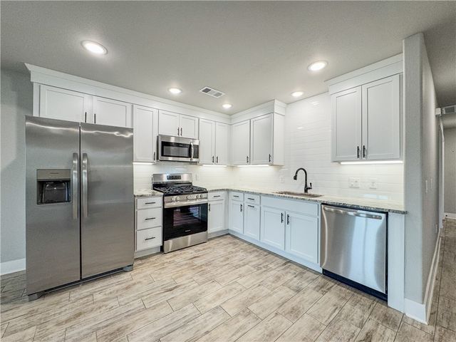 4302 Pawhuska Street, Bentonville, AR 72713
