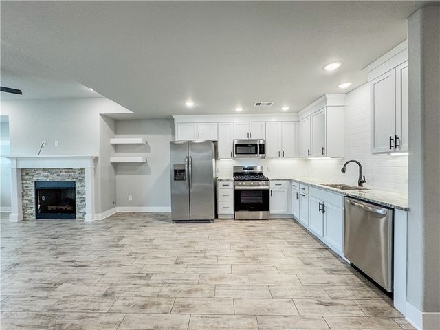 4302 Pawhuska Street, Bentonville, AR 72713