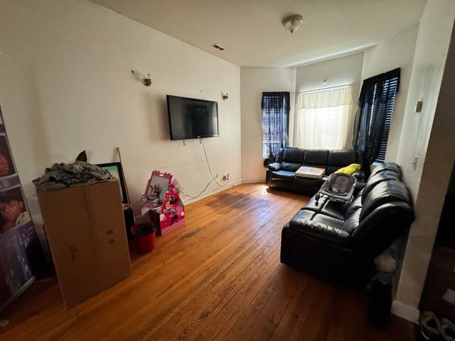 1641 S Ridgeway Avenue, Chicago, IL 60623