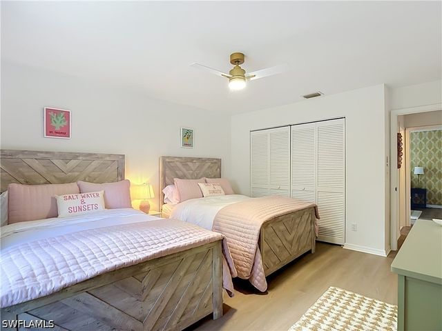 812 102nd AVE N, Naples, FL 34108