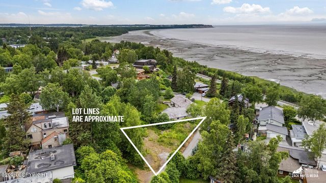 1628 W 10th Avenue, Anchorage, AK 99501