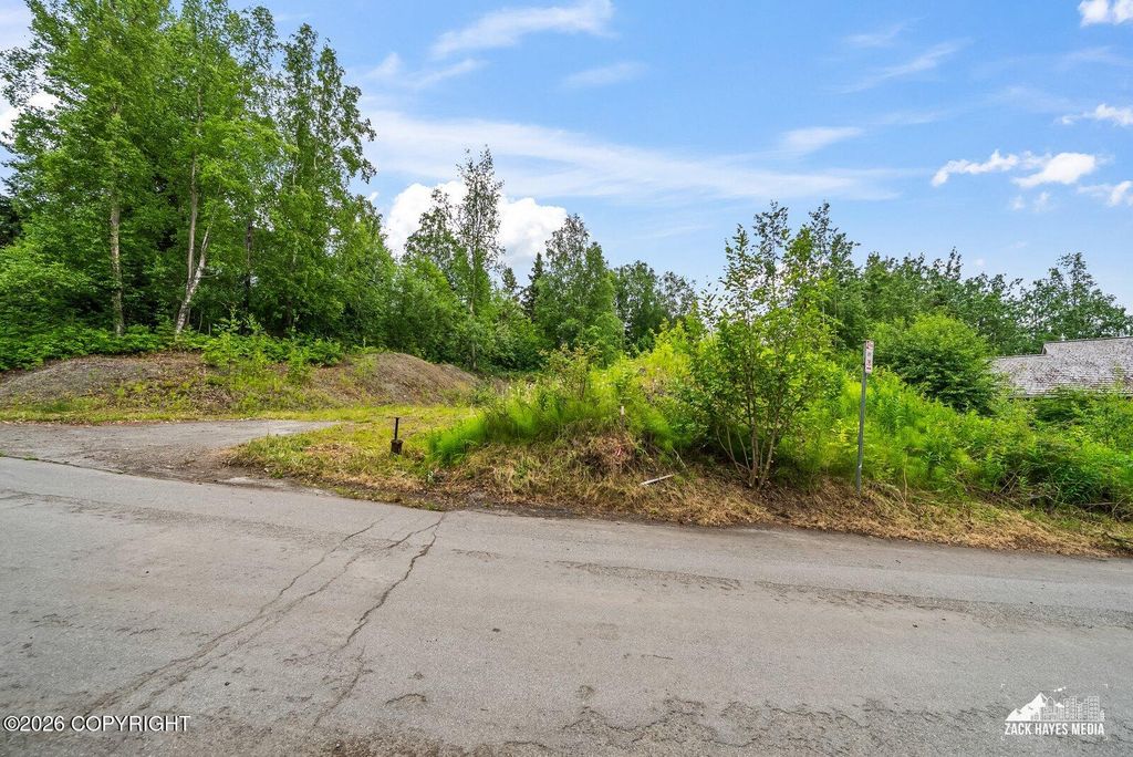 1628 W 10th Avenue, Anchorage, AK 99501