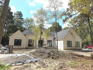2 Lake Forest Drive, Conroe, TX 77384