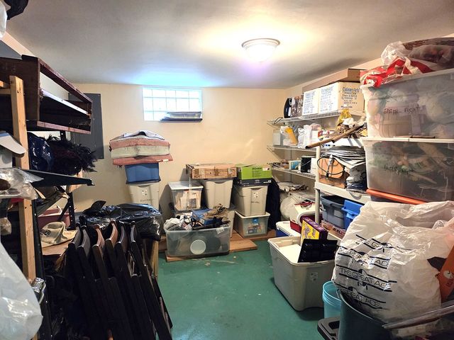 5706 N Mozart Street, Chicago, IL 60659