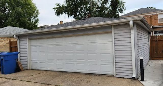 5706 N Mozart Street, Chicago, IL 60659