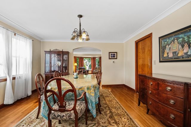 5706 N Mozart Street, Chicago, IL 60659