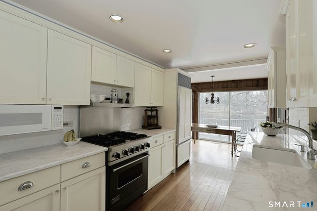 159 Mountain Road, Ridgefield, CT 06877