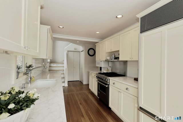 159 Mountain Road, Ridgefield, CT 06877